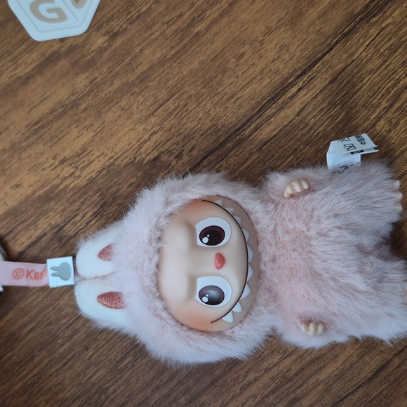 Pin For Love Labubu Letter "G" Plush Pendant 🩷 - Picture 3 of 6